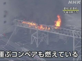 影／日本愛知縣火力發電廠爆炸！黑煙大量竄燒、輸煤機陷入火海，目擊者：聽到巨響房子竟震動了